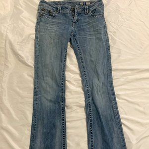 low rise blue jeans
